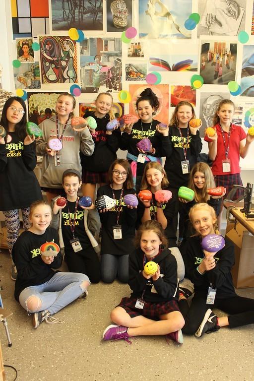 Art for Community Club Creates Kindness Rocks